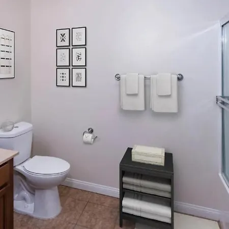 Holiday In La - 1Br With Free Parking, Laundry, Pool Los Angeles Exterior photo